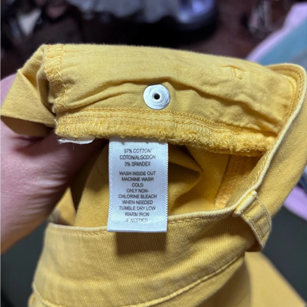 LOFT Yellow‎ Skinny Cropped Jeans size 6, waist 28 with Raw Hem